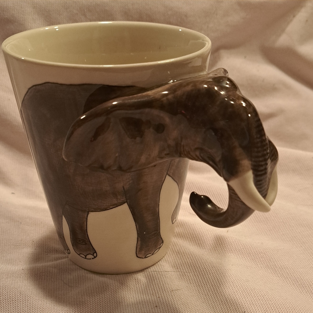 3D elephant 🐘 mug